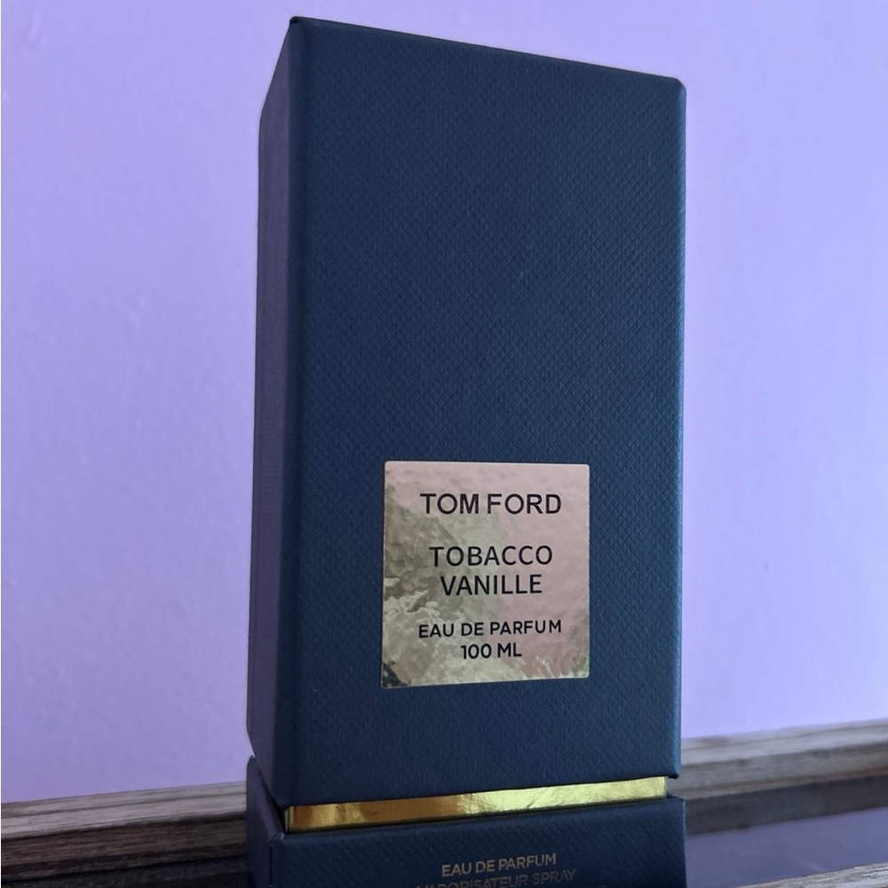 Tom Ford Tobacco Vanille Fragrance in Elegant Black Box
